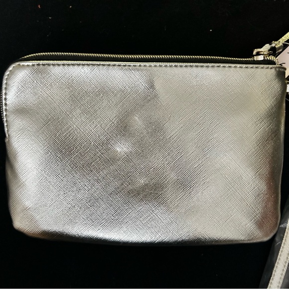 Victoria’s Secret Metallic Gold Zippered Wristlet Clutch - Picture 4 of 4